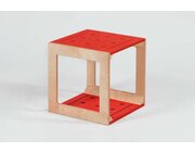 W�rfel mit L�chern rot