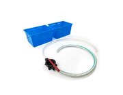 Outdoor-Pumpe mit Schlauch und Wasserboxen