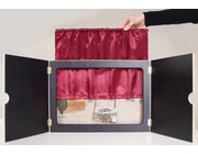 Vorhang �Mein Kamishibai� aus rotem Satin, geschmeidig und hochgl�nzend