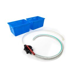 Outdoor-Pumpe mit Schlauch und Wasserboxen