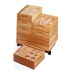 Schmuckbausteinwagen, 7 Bausteink�sten und Fahrgestell