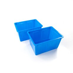 Outdoor-Pumpe mit Schlauch und Wasserboxen