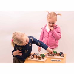 Perspectivo, 20 Holzfiguren mit 2 St�ndern, ab 4 Jahre