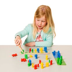 B�ren sortieren, Sortierspiel mit Aufgaben, ab 3 Jahre