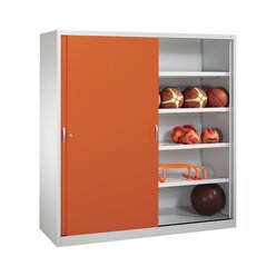C+P Sportger�teschrank, 1950x1900x600mmKorpus RAL 7035 Lichtgrau, Front RAL 2004 Reinorange